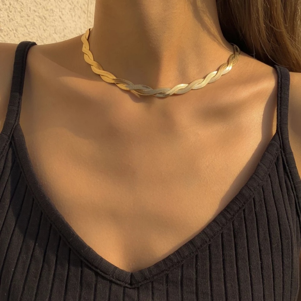 New 18k gold plated Unique Twisted Snake Chain Necklace for Women - Picture 2 of 4